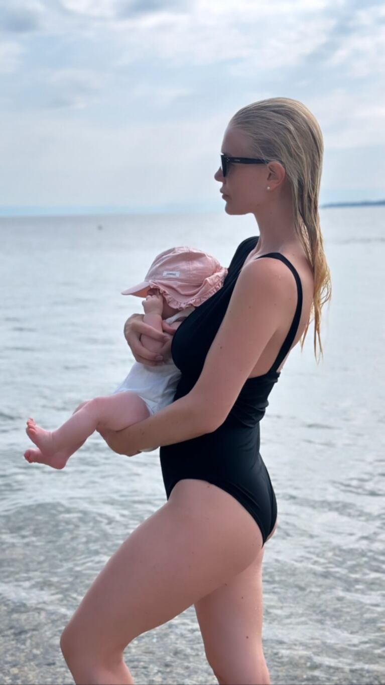 Daniela Christiansson se mostró en la playa mientras Maxi López cuida a sus hijos con Wanda Nara en Argentina