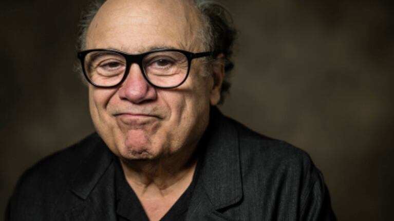 Danny De Vito fue recepcionista antes de brillar como director y productor