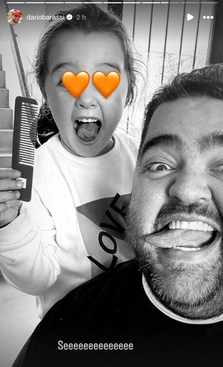 Darío Barassi se emocionó al recibir el alta médica y celebró la noticia con sus hijas (Foto: Instagram / dariobarassi)