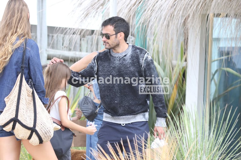 Darío CVitanich, Ivana Figueiras y su familia. Foto: RS Fotos