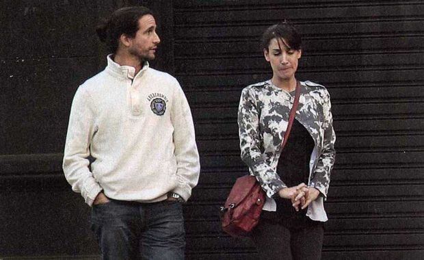 Darío Giordano y Miren Algañarás. (Foto: Revista Paparazzi).