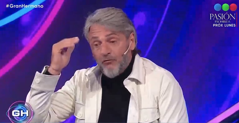 Darío se cruzó con Virginia y Furia saltó.