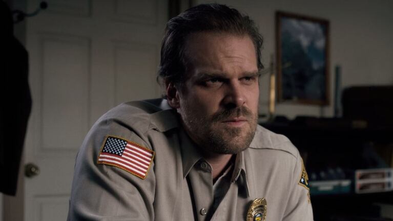 Datos del chief Hopper de Stranger Things que te harán amarlo más