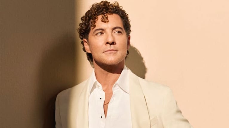 David Bisbal presenta “Vivir así es morir de amor” (Foto de prensa)