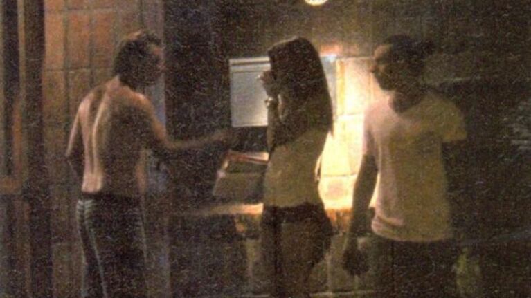 David Nalbandian aclaró las "fotos comprometedoras", pero la novia de Zeballos dijo otra cosa... (Foto: revista Paparazzi)