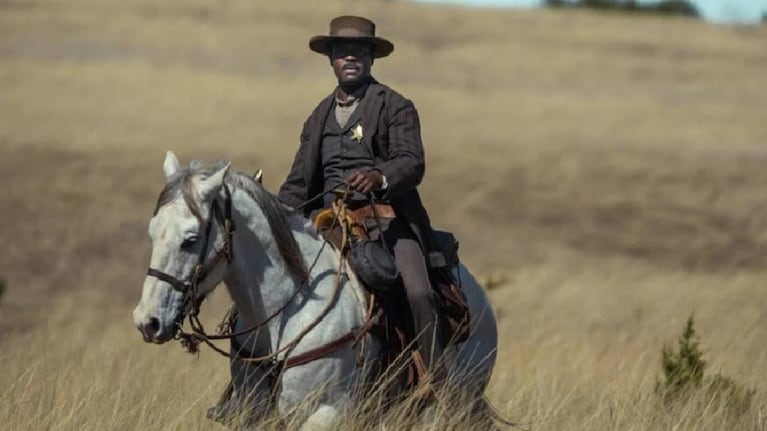 David Oyelowo se pone en la piel de Bass Reeves, un viejo agente federal.