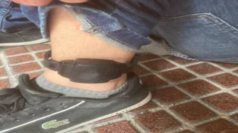 De no creer: detuvieron a un motochorro que tenía tobillera electrónica en Recoleta