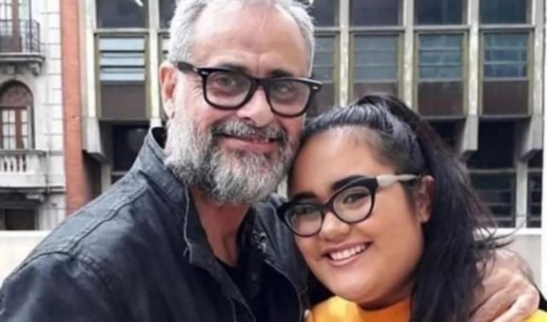De qué trabaja Rocío Rial, la hermana de Morena: bajo perfil y sostén de su papá