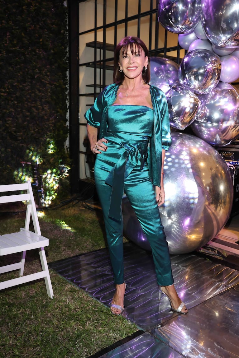 De Sandra Borghi a Cristina Pérez y Flor de la Ve: los looks de las famosas en un desfile exclusivo