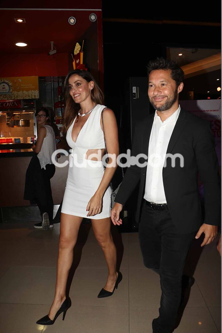 Débora Bello y Diego Torres.  (Foto: Movilpress)