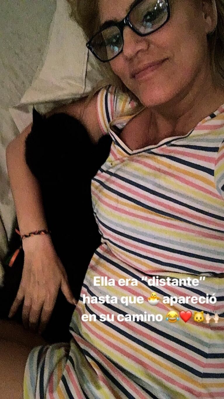 Débora D’Amato, embarazada de 3 meses y luciendo su pancita: "Salió de golpe y me acabo de avivar"