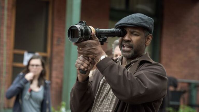 Denzel Washington también triunfa como director