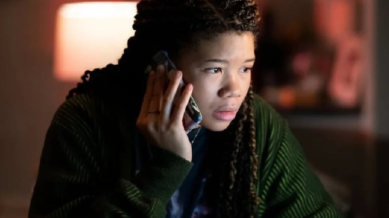 Desconectada es una suerte de secuela de la exitosa Searching.