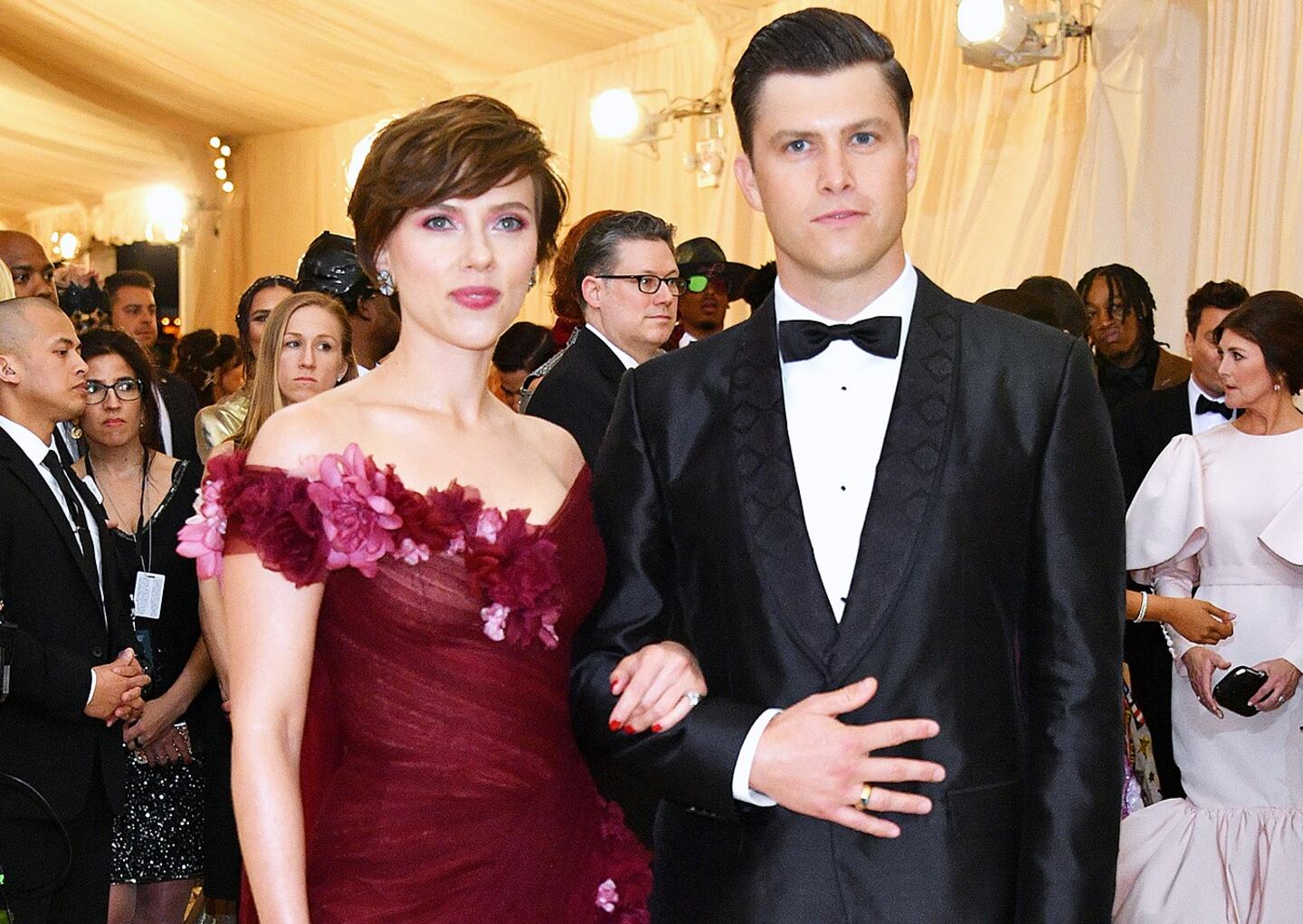 Descubrí cómo se conocieron los actores Scarlett Johansson y Colin Jost