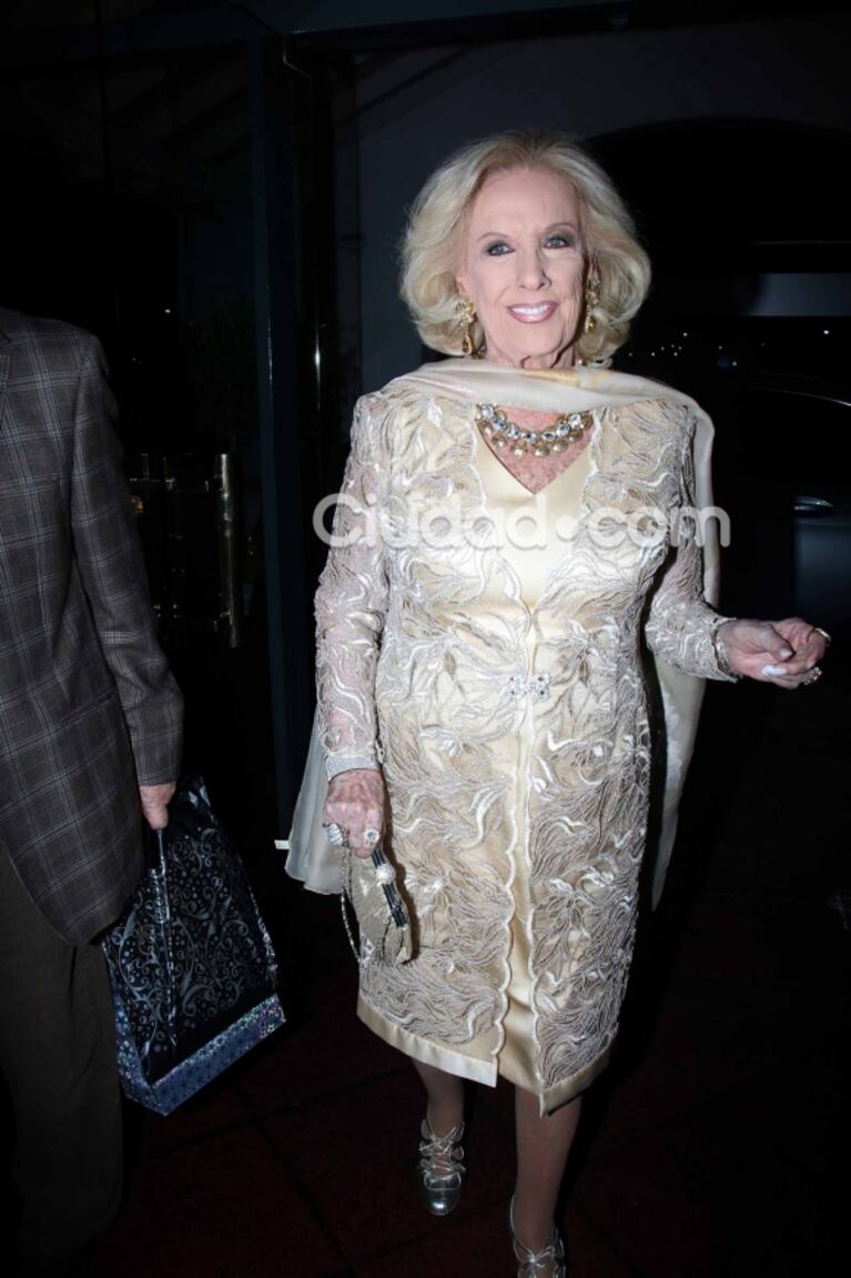 Desfile de celebrities en el festejo por los 60 años de Carlos Rottemberg