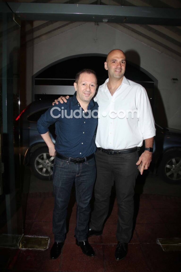 Desfile de celebrities en el festejo por los 60 años de Carlos Rottemberg