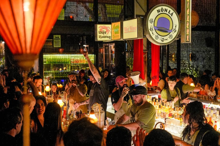 Día del Bartender en Buenos Aires: música, barras llenas y figuras clave de la coctelería