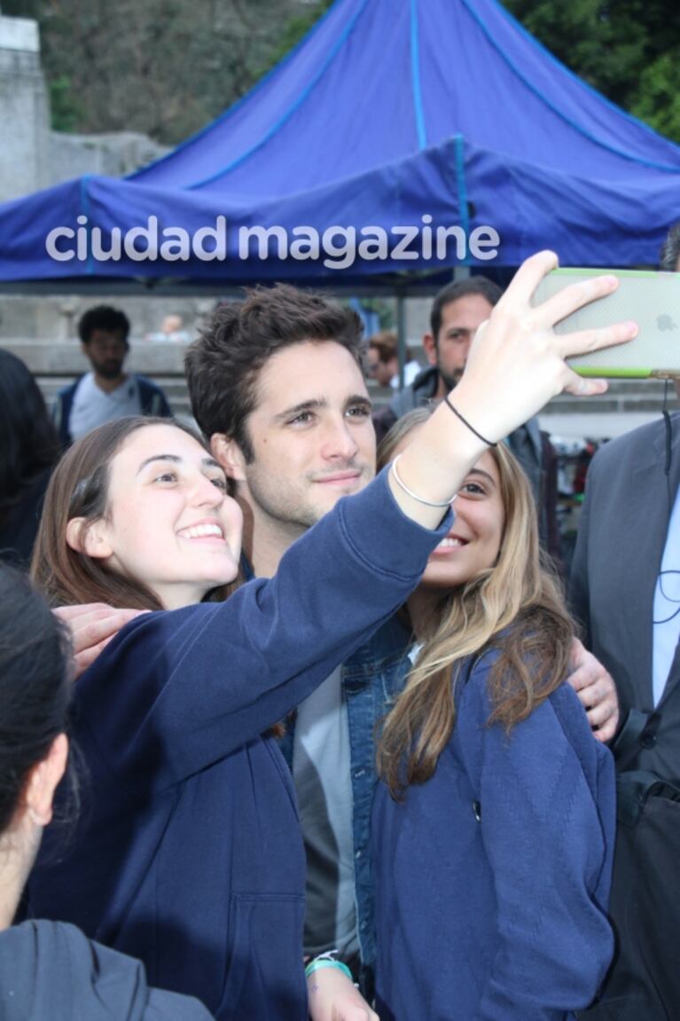 Diego Boneta peló lomazo durante su visita a la Argentina: ¡mirá las fotos!