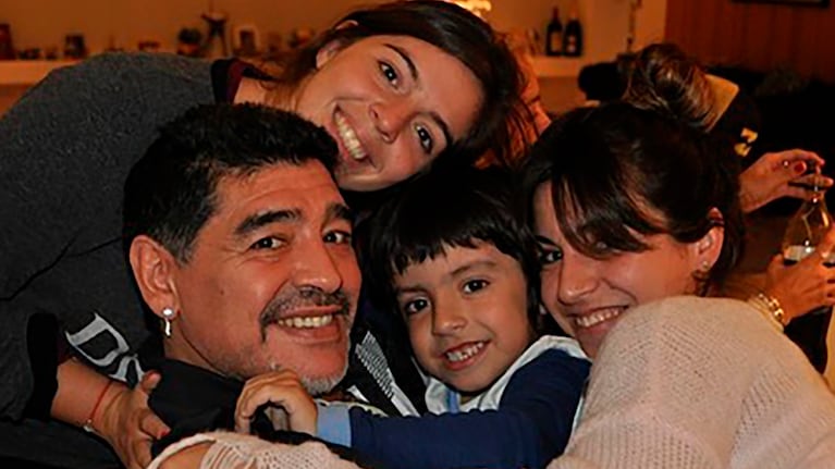 Diego, Dalma y Gianinna Maradona (Foto: Instagram @dalmaradona)