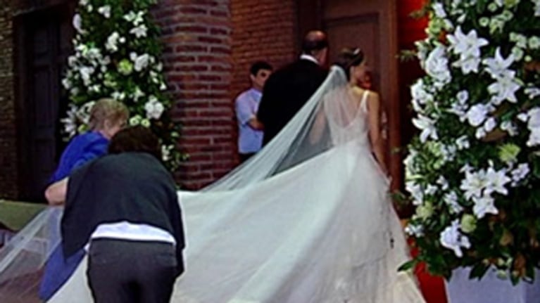 Diego Forlán se casó por Iglesia con Paz Cardoso. (Foto: @mirta_rabino)