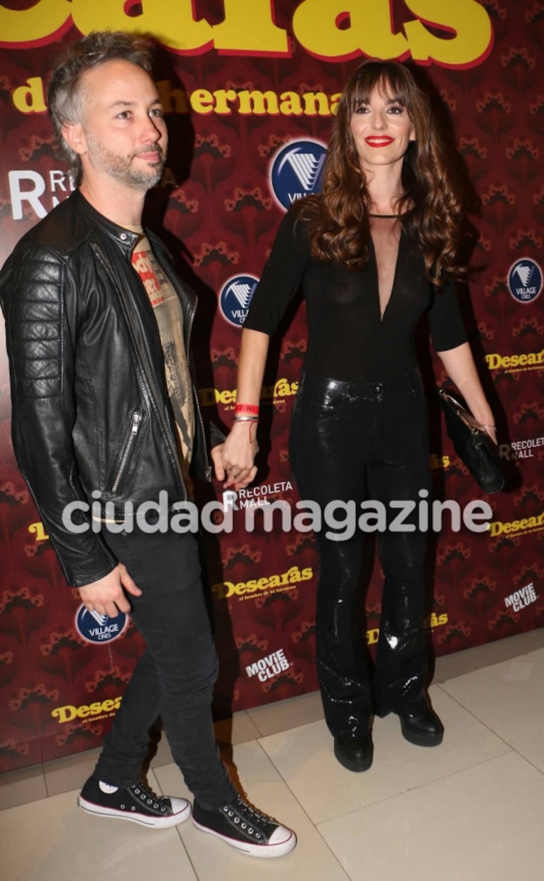 Diego Iglesias y la escritora Erika Halvorsen, enamorados en el estreno de Desearás al hombre de tu hermana