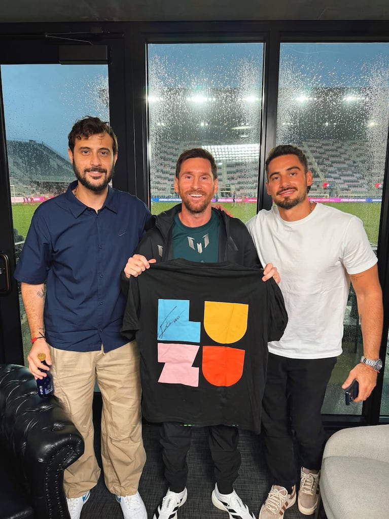 Diego Leuco, Lionel Messi y Nicolás Occhiato.