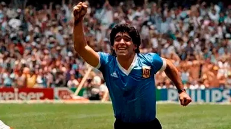 Diego Maradona tras el gol a Inglaterra en México ´86 (Foto: captura La TV Pública)