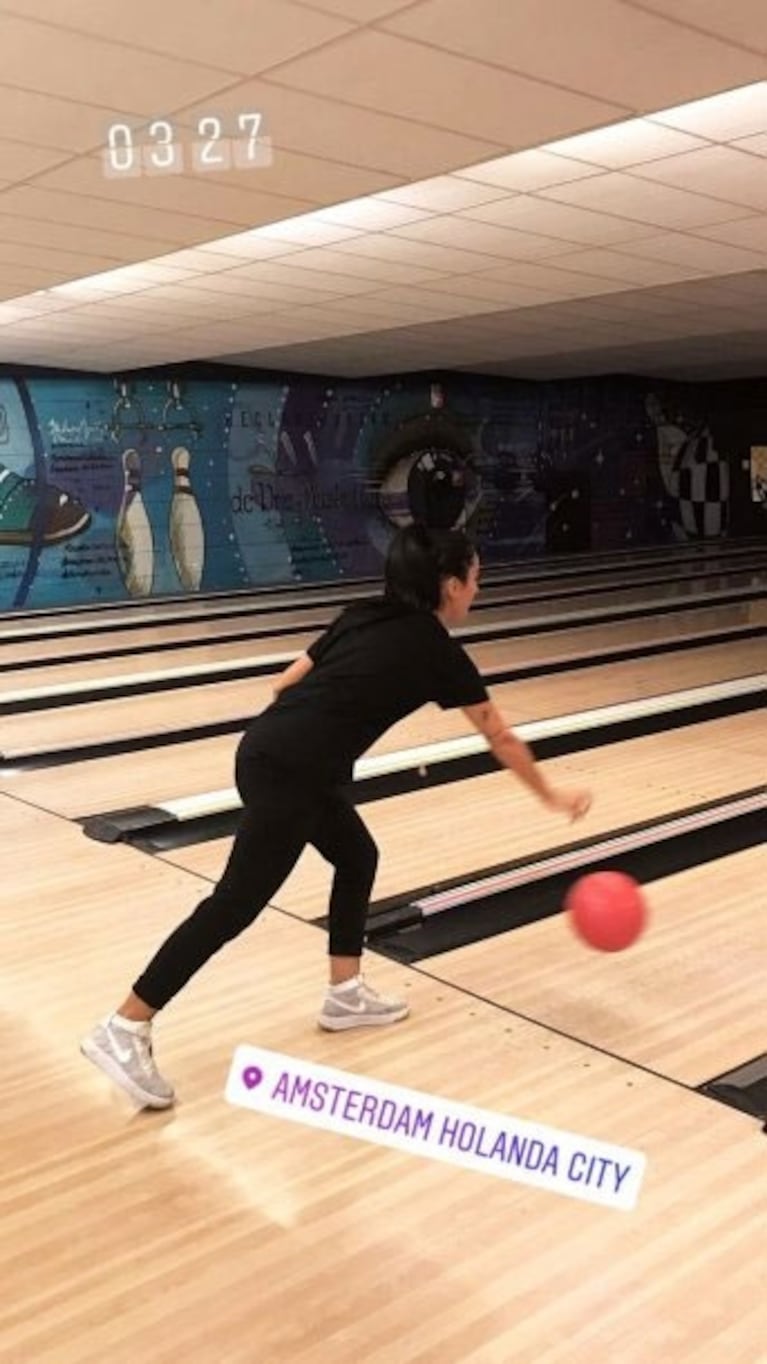 Diego Maradona y Rocío Oliva, reconciliados en Holanda: cena y bowling junto a Diego Junior y su esposa