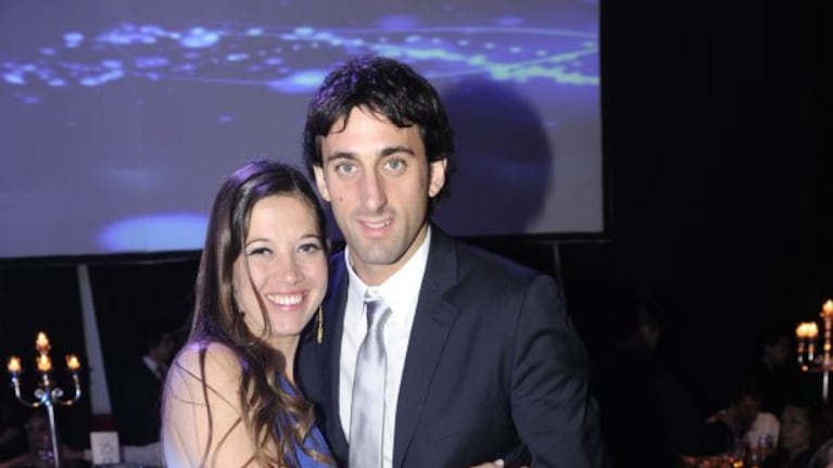 Diego Milito y su señora en el casamiento.