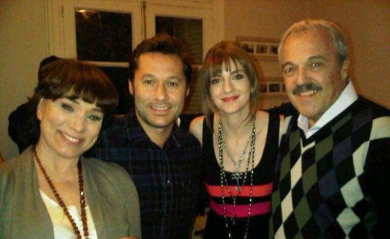 Diego Torres y Julieta Zylberberg, con Betiana Blum y elenco de Extraños en la noche.