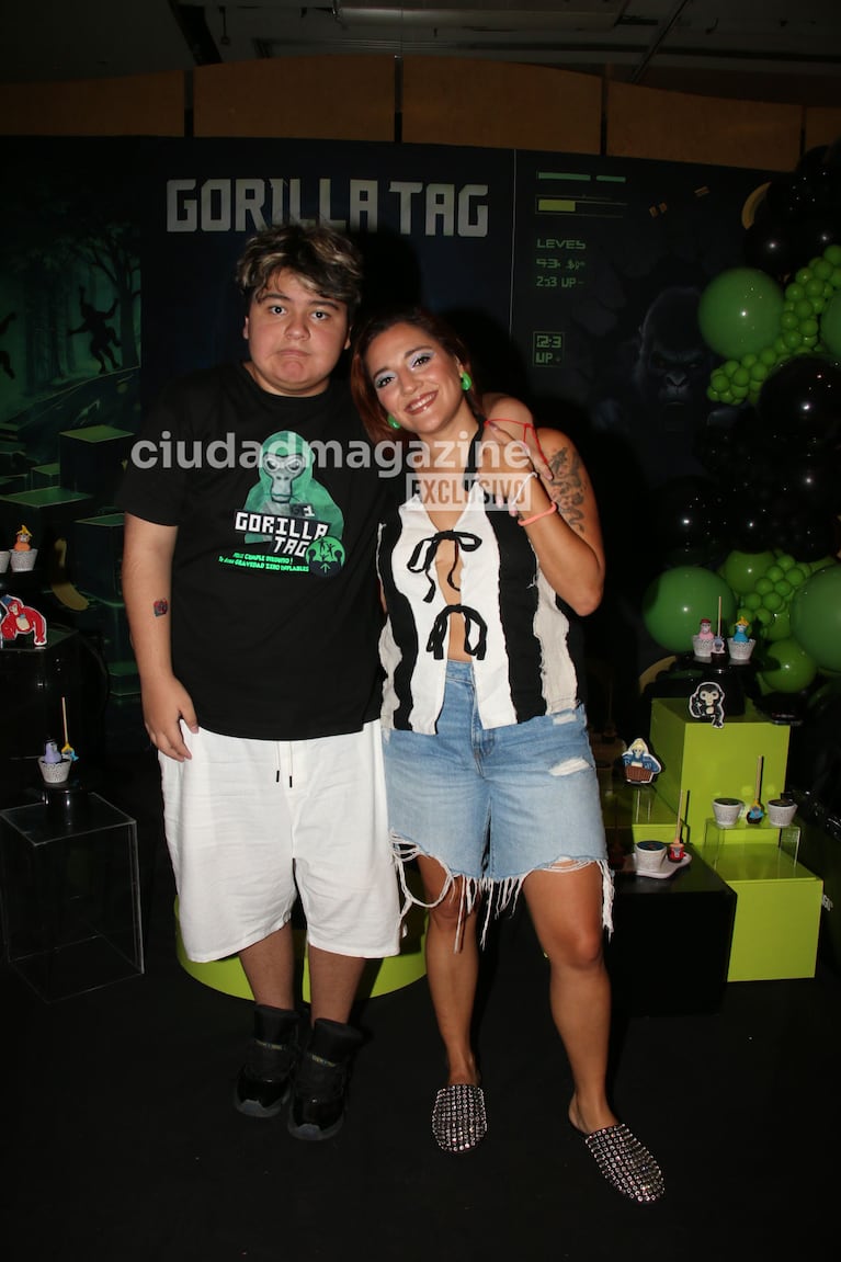 Dieguito Fernando y Jana Maradona. (Foto: Movilpress)