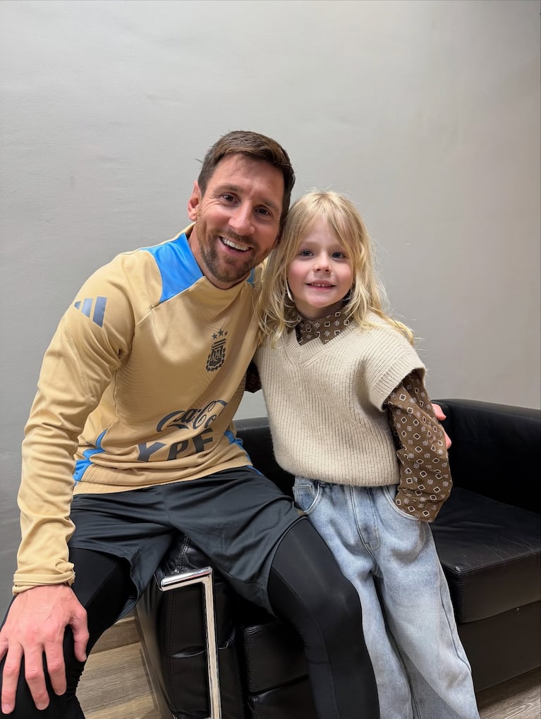 Dionisio conoció a Leo Messi y Flavio Mendoza no puede más de la emoción: las fotos | Créditos: Instagram @mendozaflavio
