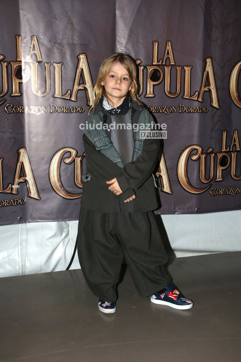 Dionisio Mendoza en el estreno de su papá, Flavio, La Cúpula (Foto: Movilpress).