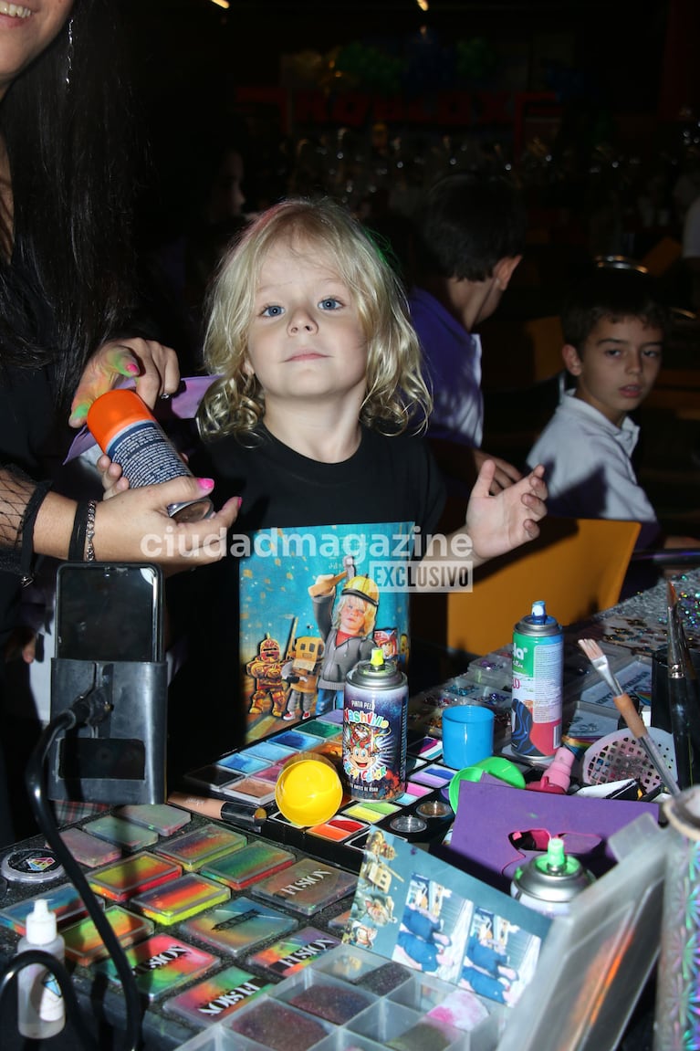 Dionisio Mendoza en su cumpleaños (Fotos: Movilpress).