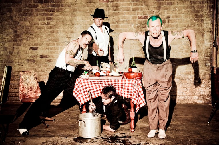 Disfrutá de las grandes creaciones musicales de Red Hot Chili Peppers