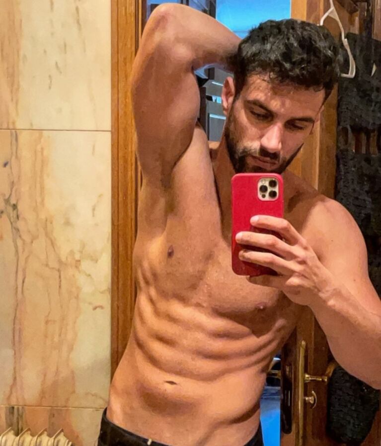 Divertida reacción de Cinthia Fernández al ver al compañero de elenco de Eugenia Tobal: "Dios ¿Está soltero?"
