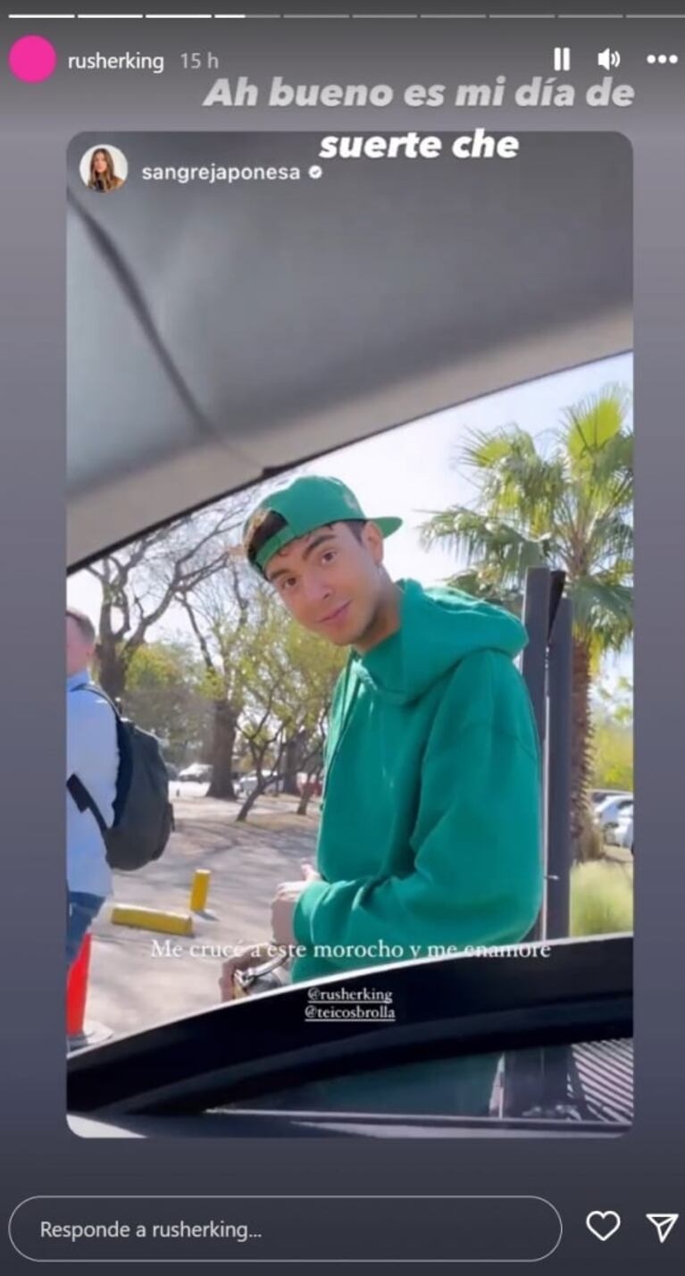 Divertida reacción de Rusherking cuando China Suárez lo piropeó por la calle desde su auto: el video