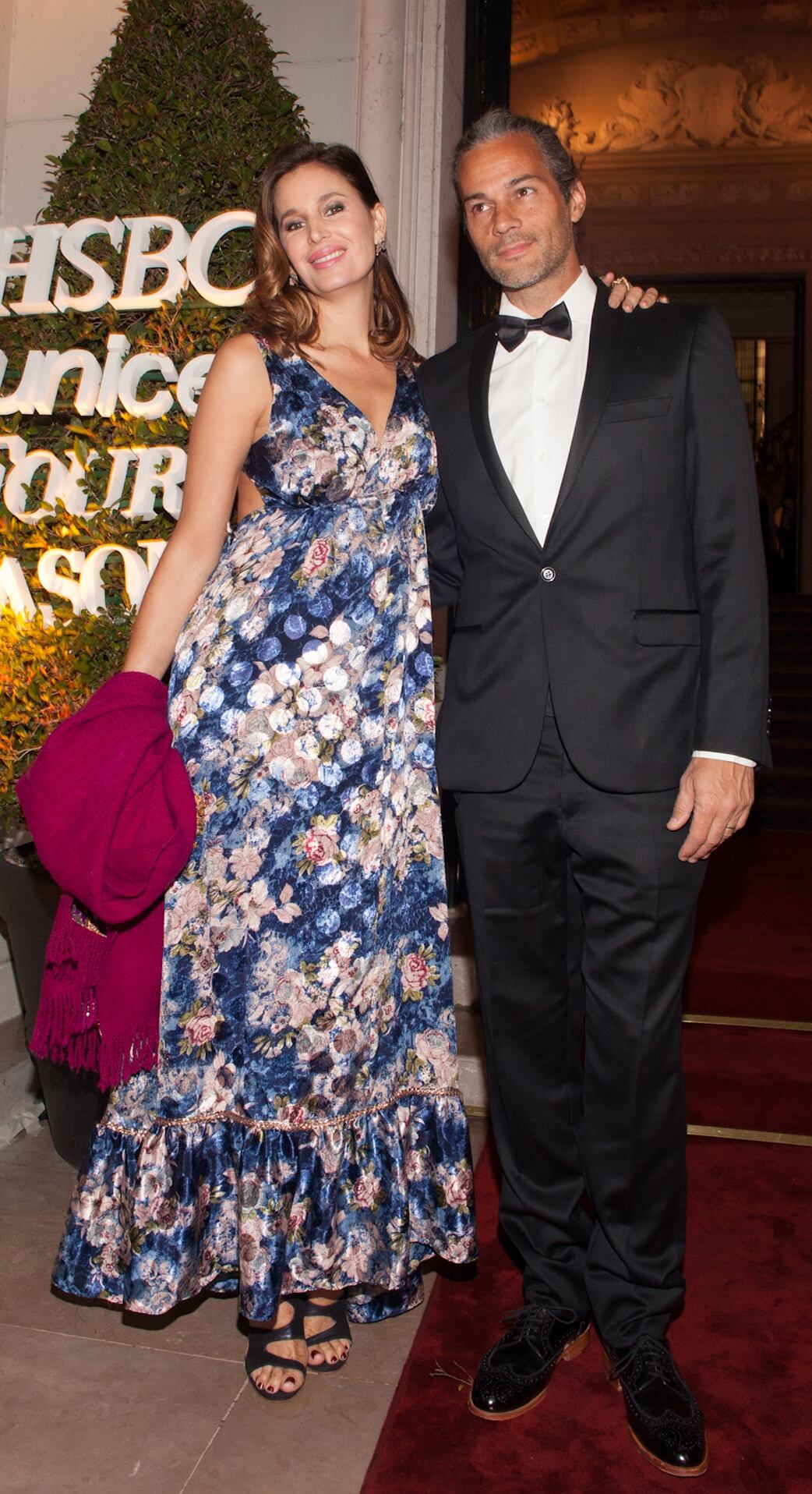 Dolores Barreiro y Matías Camisani en la Gala de HSBC y Four Seasons a beneficio de Unicef. (Foto: Grupo Mass)