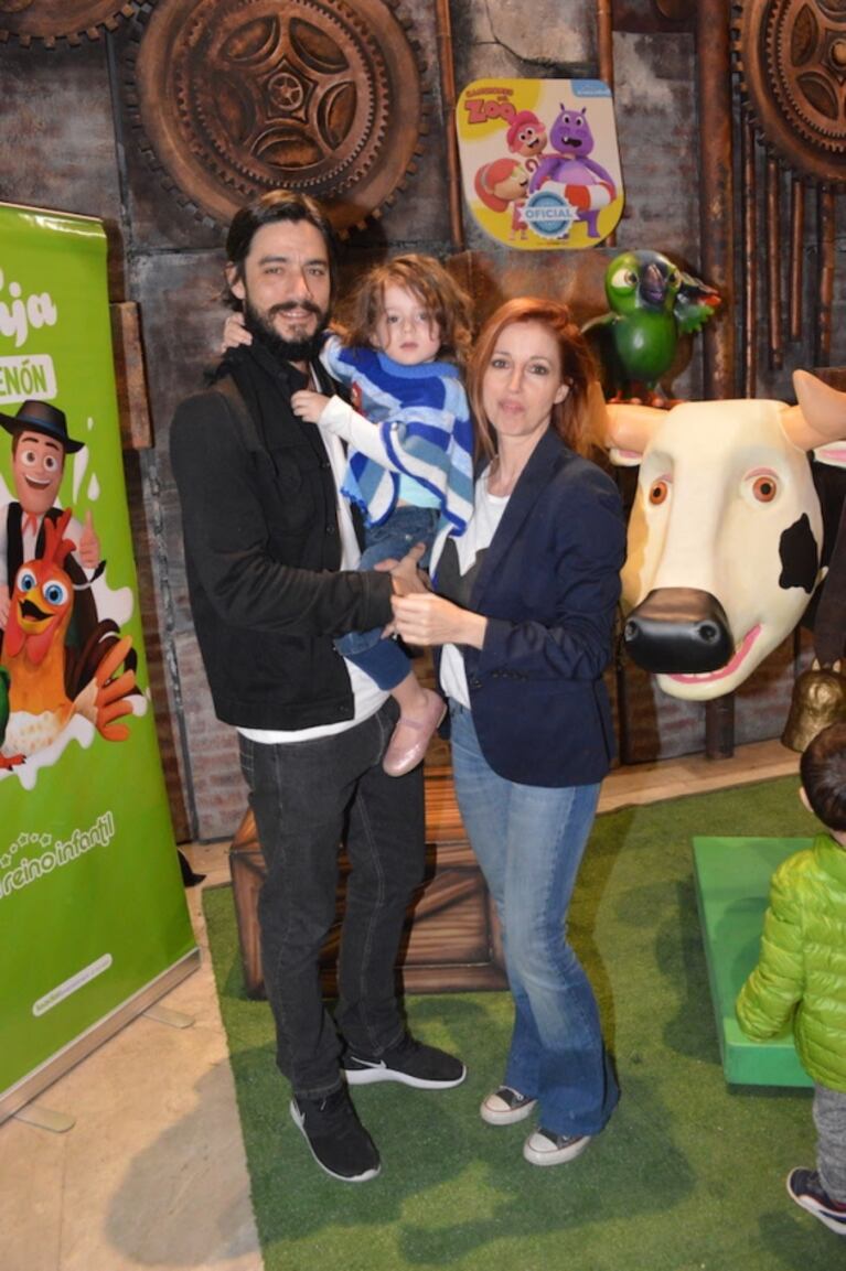¡Domingo con los más chiquitos! La salida teatral familiar de los famosos con sus hijos