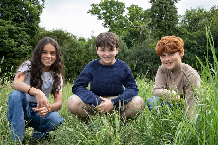 Dominic McLaughlin, Arabella Stanton y Alastair Stout, los nuevos protagonistas de la serie de Harry Potter (Fotos: Warner Bros. Discovery)