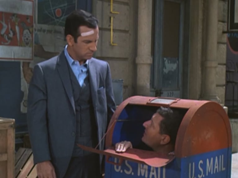 Don Adams y David Ketchum en una escena de la serie | Foto: Instagram @axelkuschevatzk