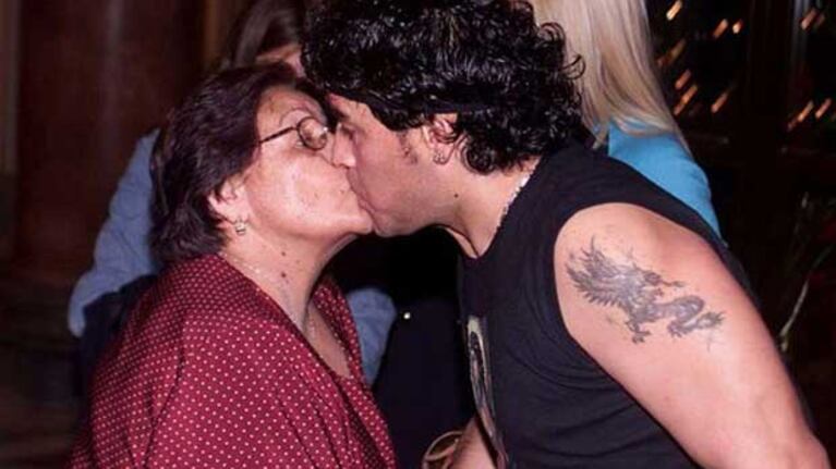 Doña Tota y Diego Maradona. (Foto: Web)