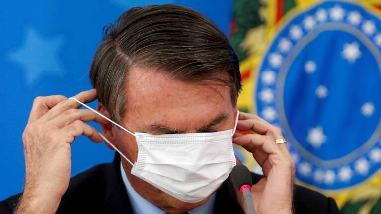 Duras críticas al gobierno de Brasil por el plan de vacunación contra el coronavirus