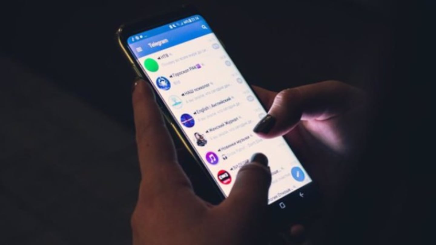 Durov defiende que aun con los mensajes patrocinados Telegram garantiza la privacidad del usuario más que WhatsApp