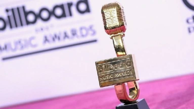 Ed Sheeran, Travis Scott y Becky G se suman a la gala de los Billboard: hora y TV