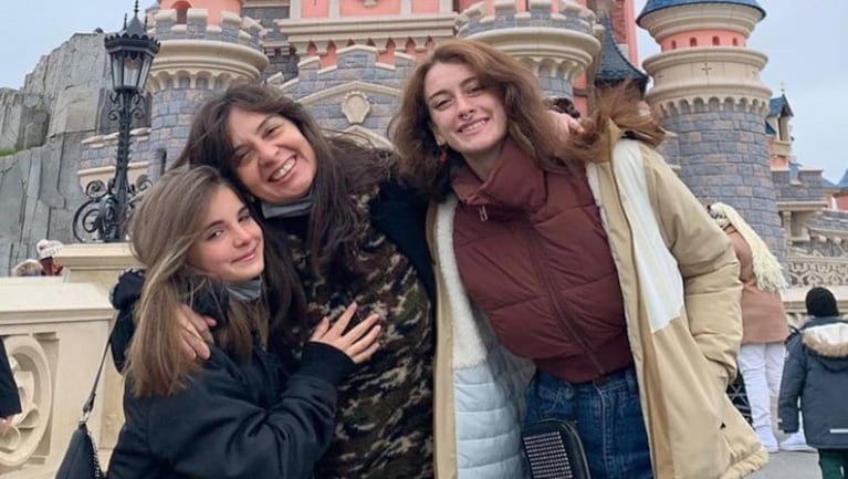 Edith Hermida compartió el divertido álbum de fotos de sus vacaciones con sus hijas por Europa.