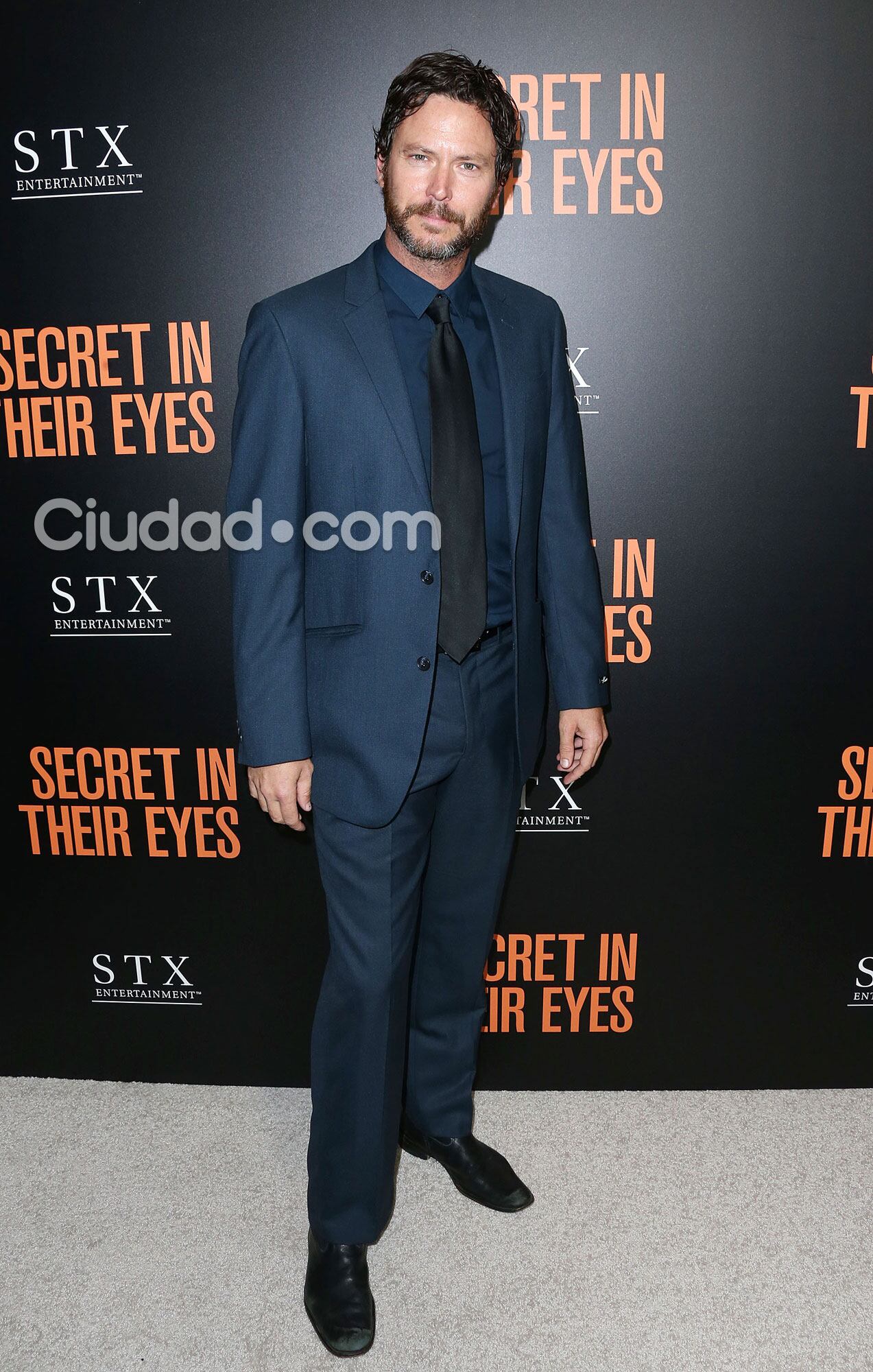 El actor Will Beinbrink en la alfombra roja (Fotos: AFP). 