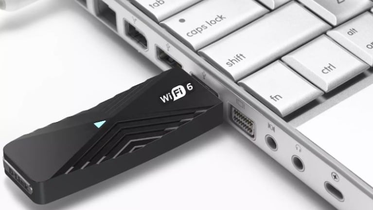 El adaptador D-Link DWA-X1850 actualiza cualquier ordenador a WiFi 6 con un puerto USB 3.0