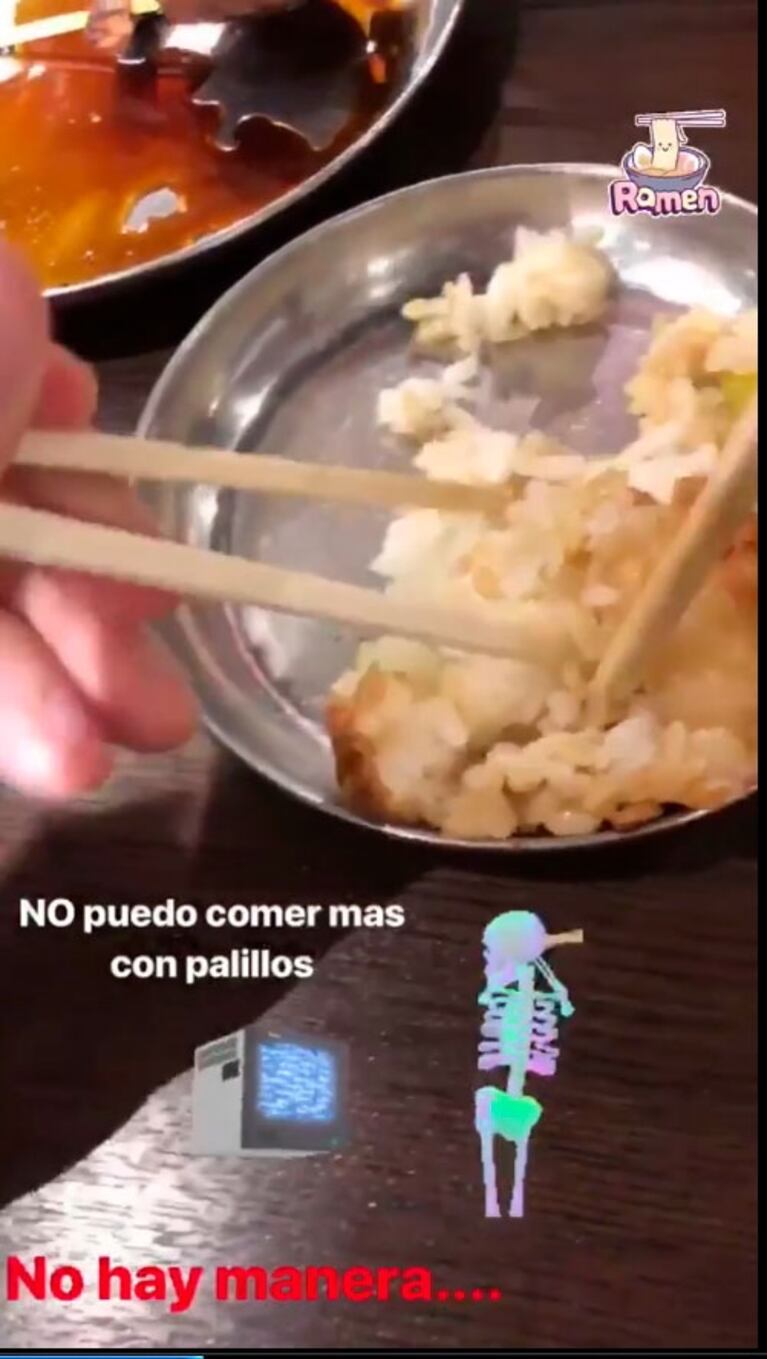El álbum de fotos de las exóticas vacaciones de Franco Masini en Japón y su "problema" para comer con palitos