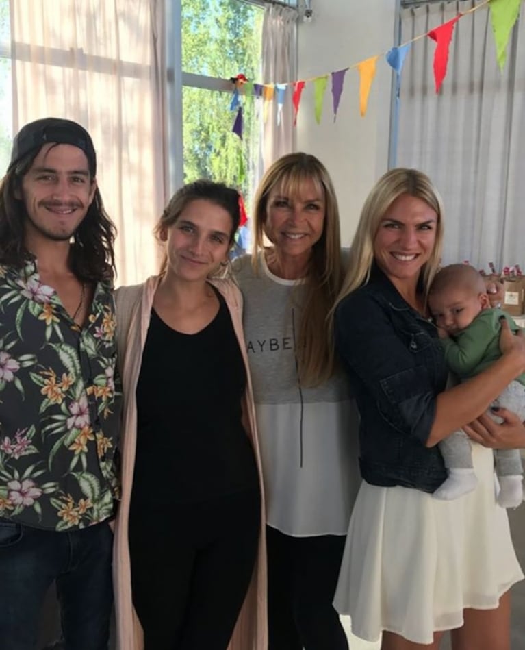 El álbum de fotos del cumpleaños de Jazmín, la hija de Carolina Oltra y Fredy Villarreal